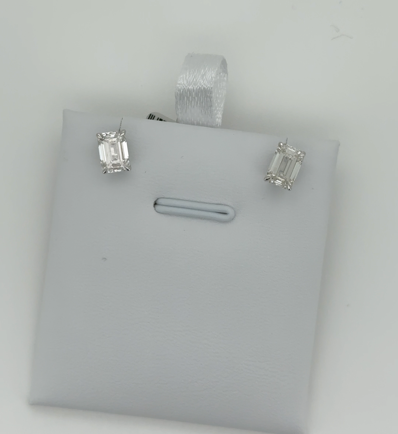 2.05ct E-G VS1 Emerald Lab Diamond 14kt White Gold Earrings SA5486EE