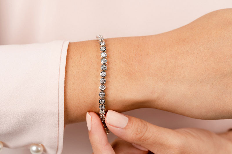 Classic Round Bezel Set Diamond Tennis Bracelet