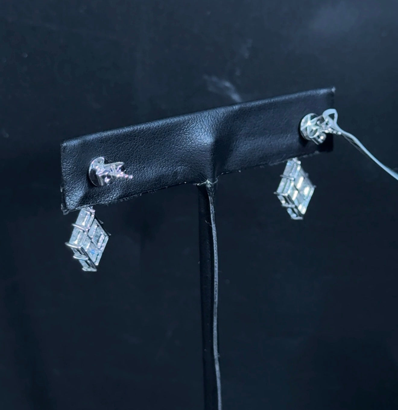 2.81ctw Kite Lab Diamond 14kt White Gold Dangle Earrings ERG-183