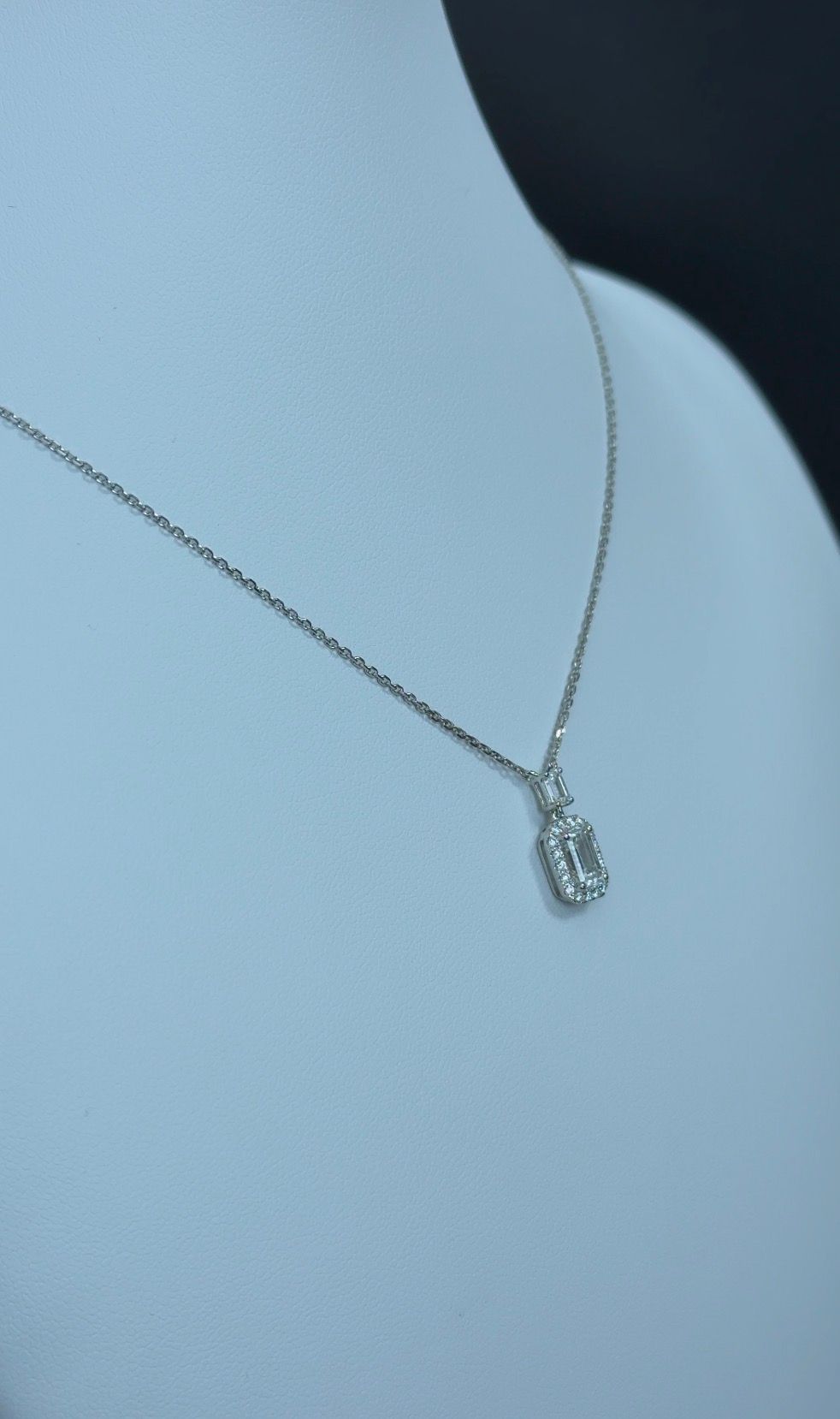 1.16ctw Emerald Lab Diamond Halo Pendant Necklace SA5453N