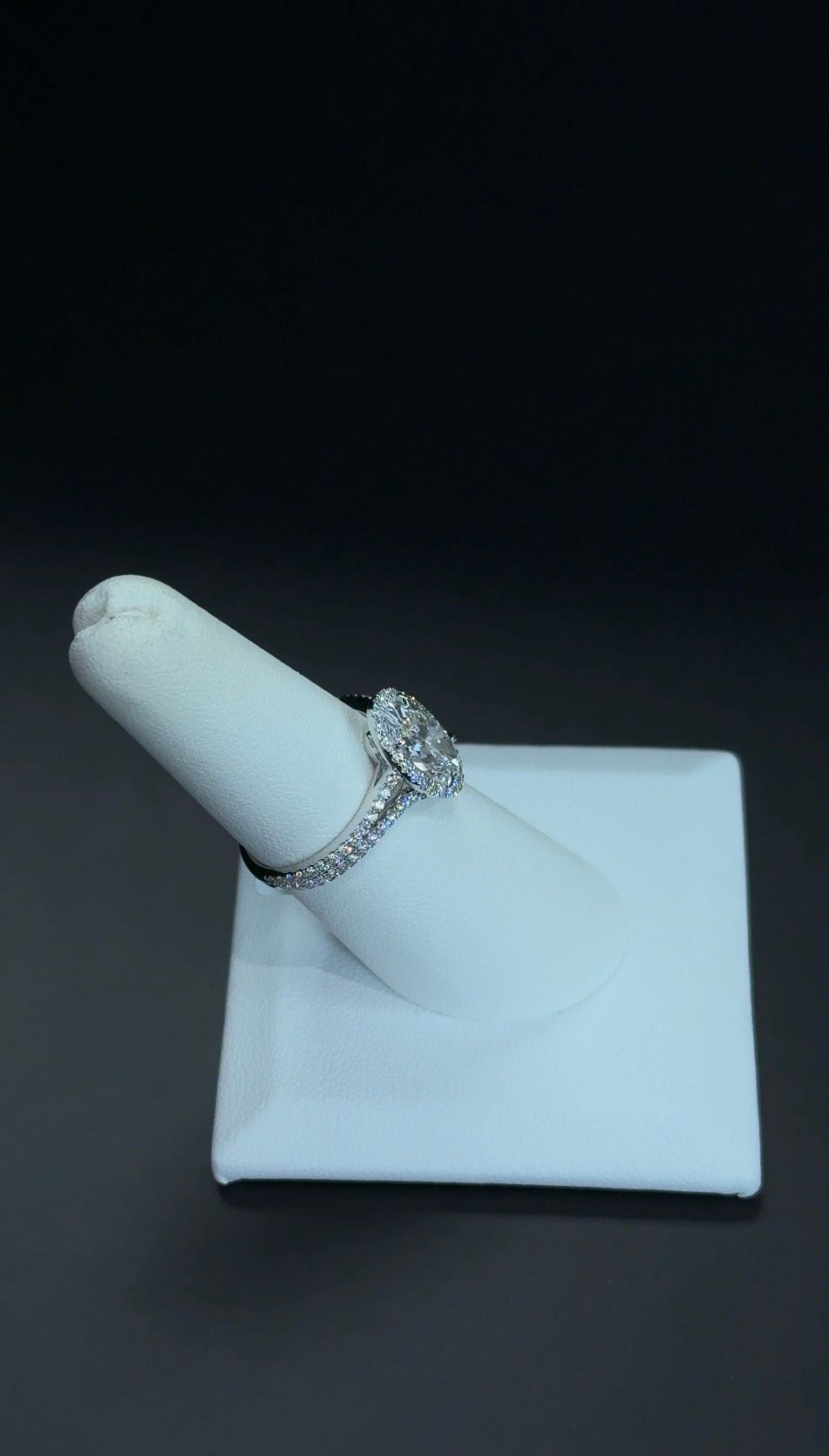 2.05ct Oval Lab Diamond E VVS2 14kt White Gold Ring RGF-294-6