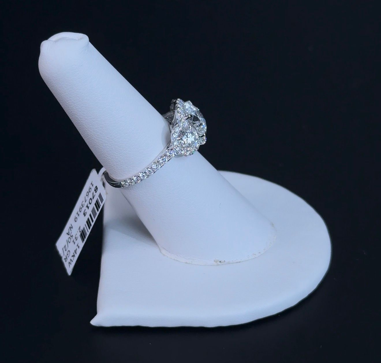 2.02ct Round Lab Diamond Ring 14kt White Gold Ring RGF-518-2