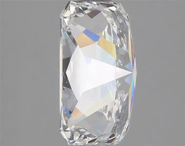 2.82 Carats RADIANT Diamond