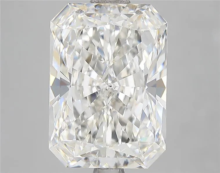 4.09 Carats RADIANT Diamond