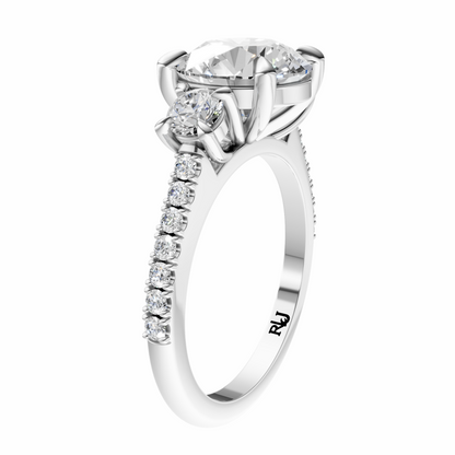 Round Accented Three Stone Round Setting