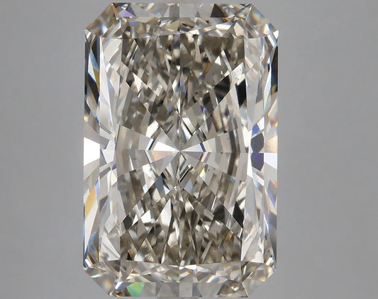 7.24 Carat Radiant IGI Labgrown Diamond, With Certificate ID 606335372