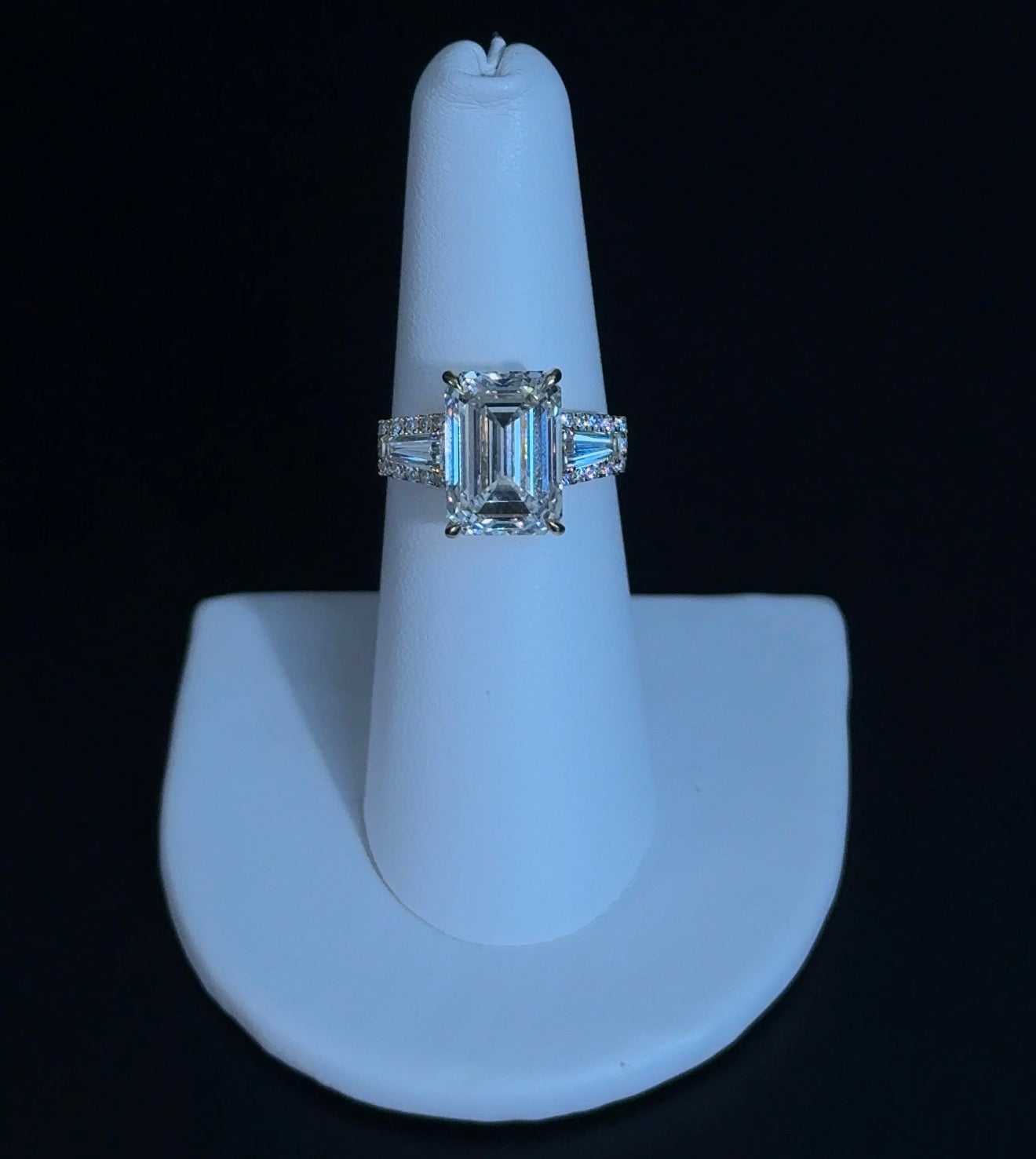 6.01ct Emerald E VVS2 Lab Diamond 14kt Yellow Gold Three Stone Engagement Ring RGF-806-1
