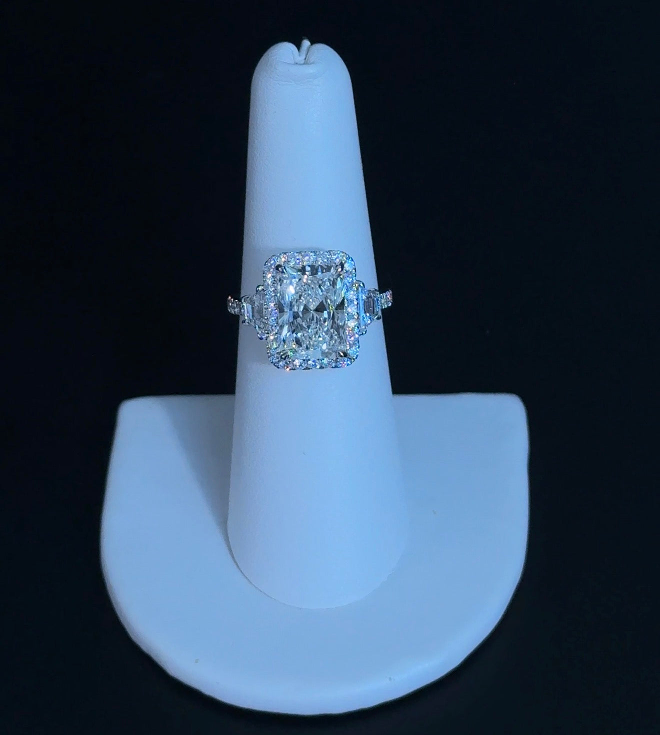 4.01ct Radiant F VS1 Lab Diamond 14kt White Gold Engagement Ring RGF-766