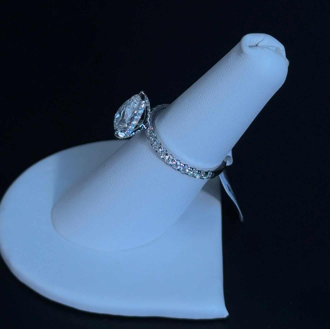 2.02ct Pear E VVS2 Lab Diamond 14kt White Gold Engagement Ring SR7464-PE