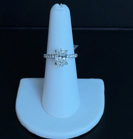 2.01ct Oval E VVS2 Lab Diamond 14kt White Gold Engagement Ring SR7464-OV200A