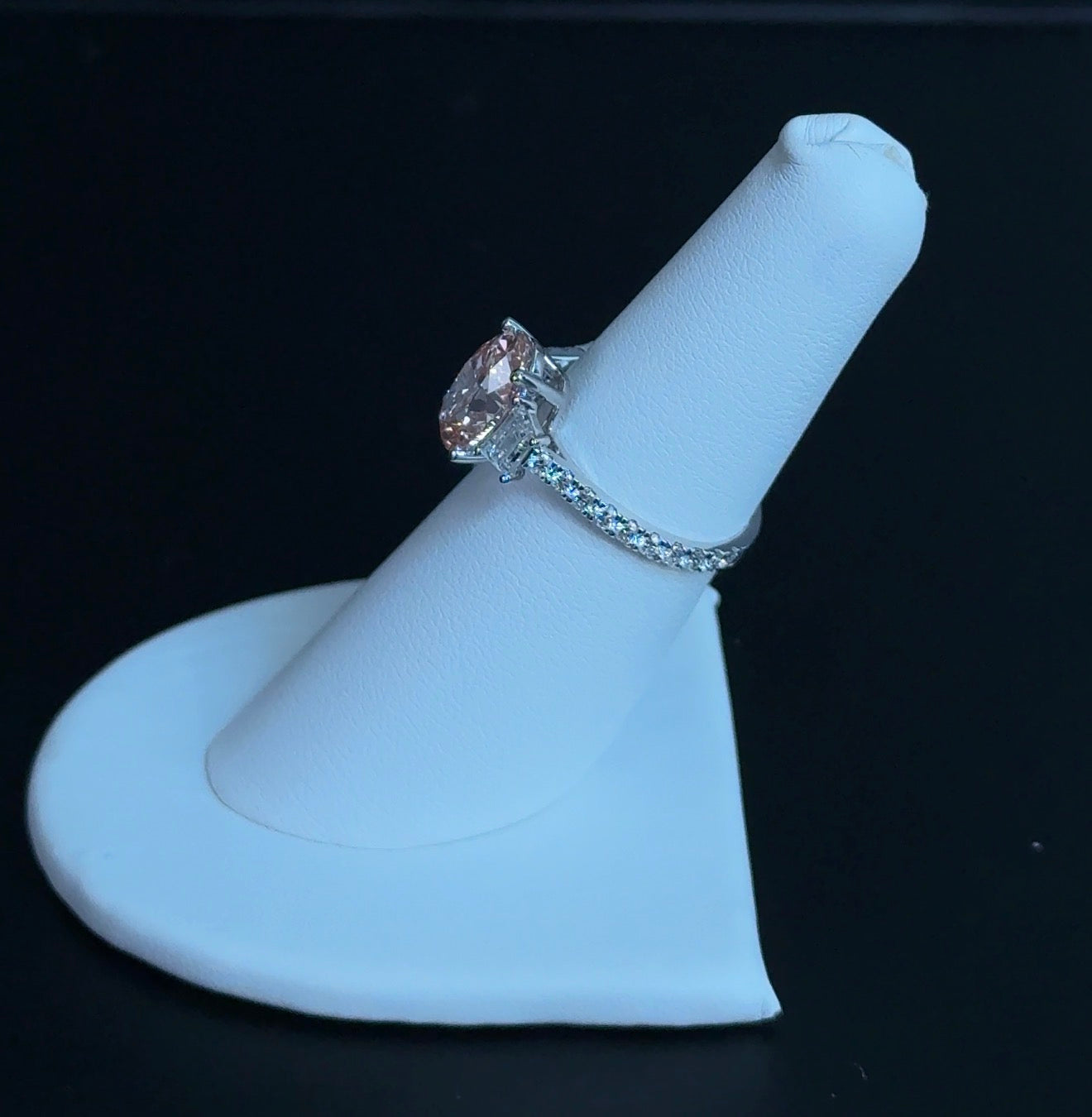 2.51 Oval Fancy Vivid Pink VVS2 14kt White Gold Engagement Ring SR7171-OV-250