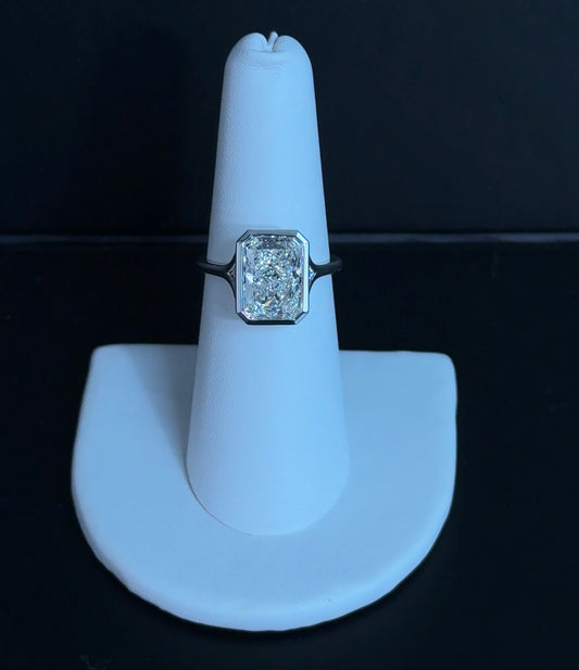 4.02ct Radiant E VVS2 Lab Diamond 14kt White Gold Engagement Ring SR8828-RAD400