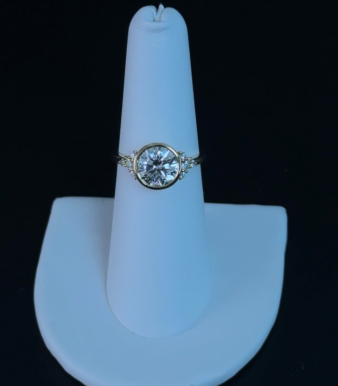 2.07ct Round E VVS2 Lab Diamond 14kt Yellow Gold Engagement Ring SA5743R-8.2-2