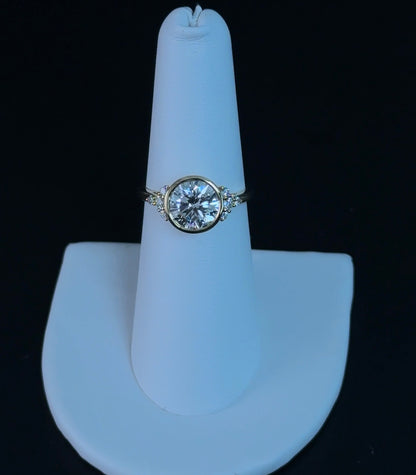 2.07ct Round E VVS2 Lab Diamond 14kt Yellow Gold Engagement Ring SA5743R-8.2-2