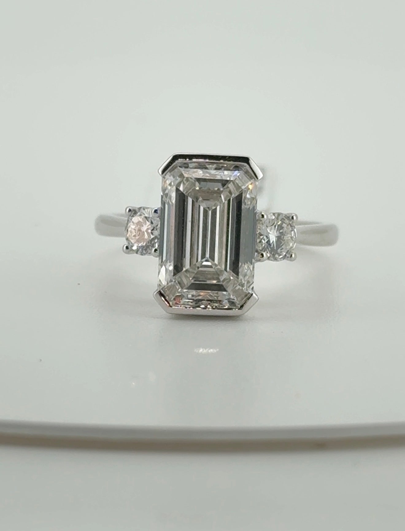 4.05ct Emerald F VVS2 Lab Diamond 14kt White Gold Ring RGF-761