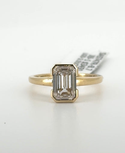 2.01ct Emerald D VVS2 Lab Diamond 14kt Yellow Gold Ring SA5747R-8.7x6-1