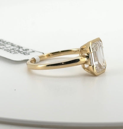 2.01ct Emerald D VVS2 Lab Diamond 14kt Yellow Gold Ring SA5747R-8.7x6-1