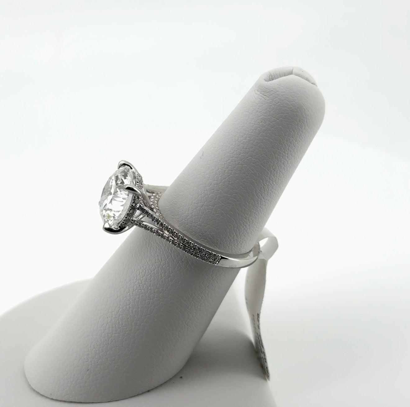 4.03ct Round E VVS2 Lab Diamond 18kt White Gold Ring SA5041R