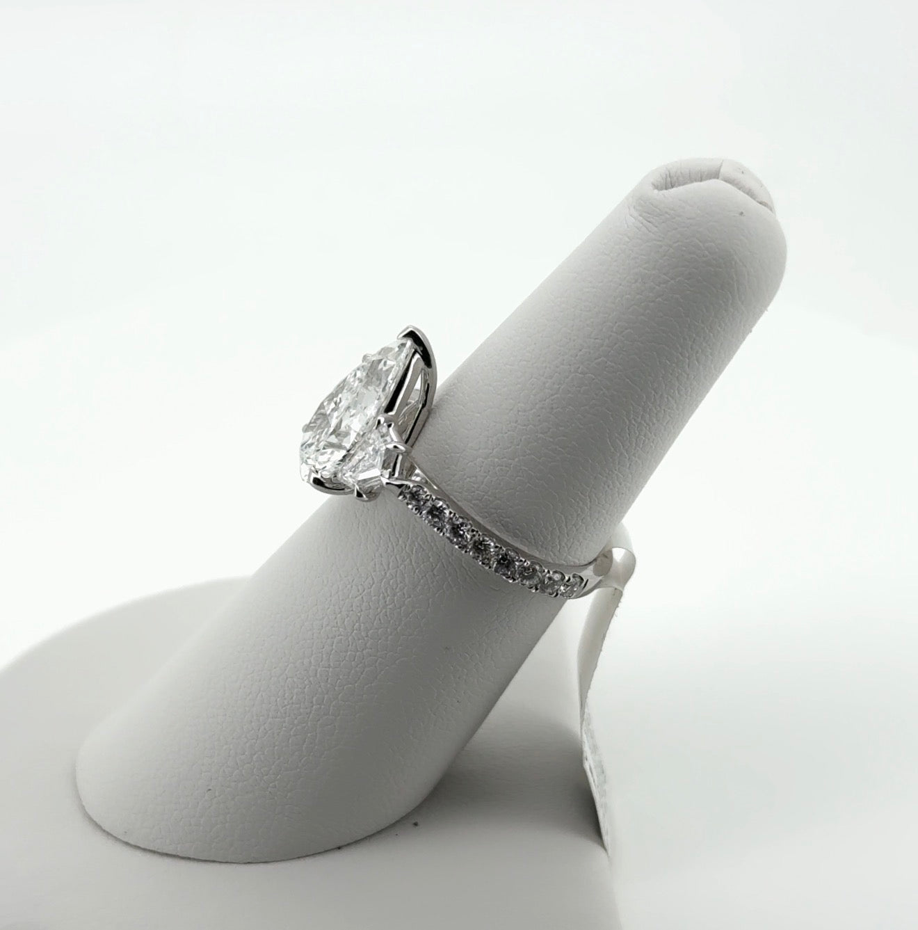 3.06ct Pear E VVS2 Lab Diamond 14kt White Gold Ring RGF-636-1
