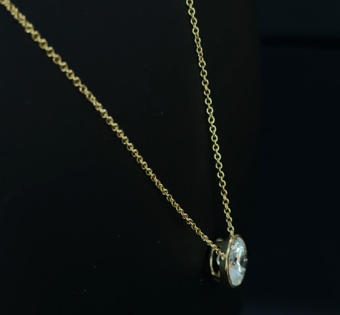 2.01ct Round Ideal Cut E VS1 Lab Diamond 14kt Yellow Gold Pendant with Chain CHN-120-6