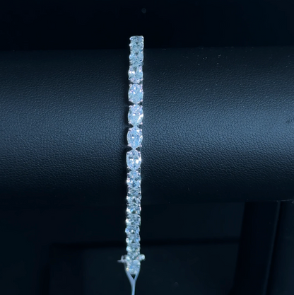 8.84ctw Oval Lab Diamond 14kt White Gold 7" Tennis Bracelet