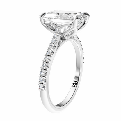 Radiant Traditional Tapered Cathedral Tulip Setting