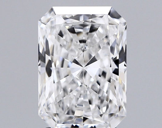 2.63 Carat Radiant IGI Labgrown Diamond, With Certificate ID 632475421