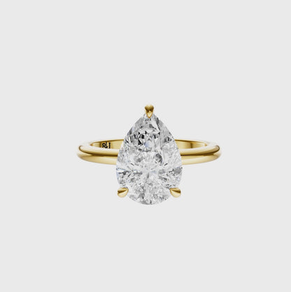 Pear Elegant Solitaire Setting