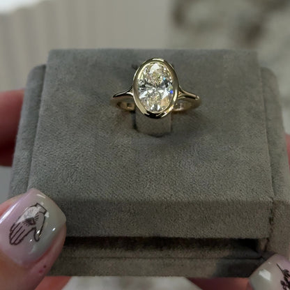 Oval Vintage Bezel Solitaire Setting