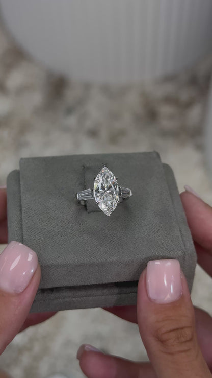 Marquise Signature Minimal Solitaire Setting