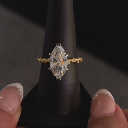 Marquise Accented Twisted Setting