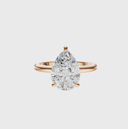 Pear Elegant Solitaire Setting