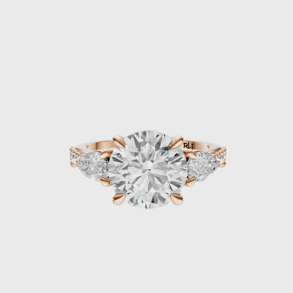 Round Accented Three Stone Pear Setting