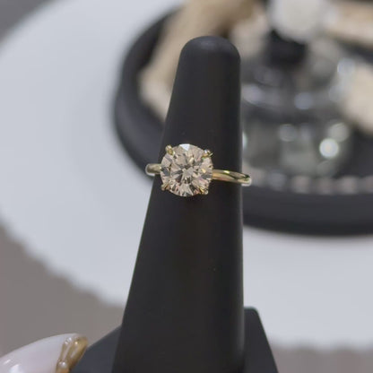 Round Elegant Signature Hidden Halo Setting