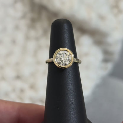 Round Vintage Bezel Solitaire Setting