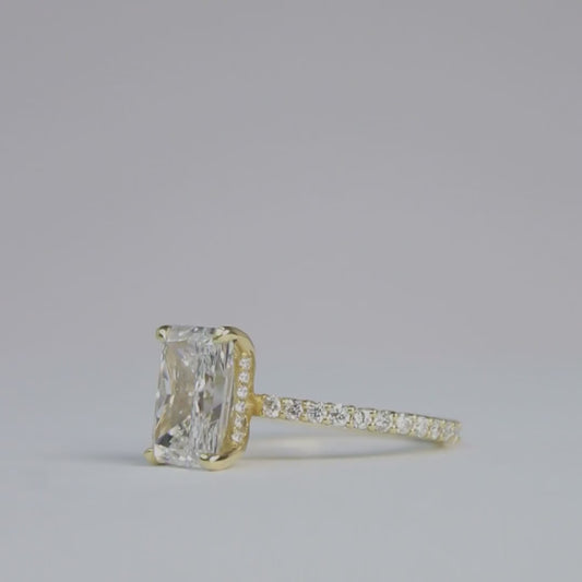 18kt Yellow Gold Radiant Lab Grown Diamond Ring