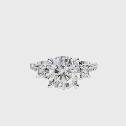 Round Accented Three Stone Round Setting