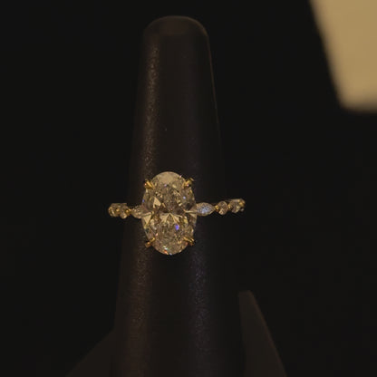 Oval Alternating Elegance Setting