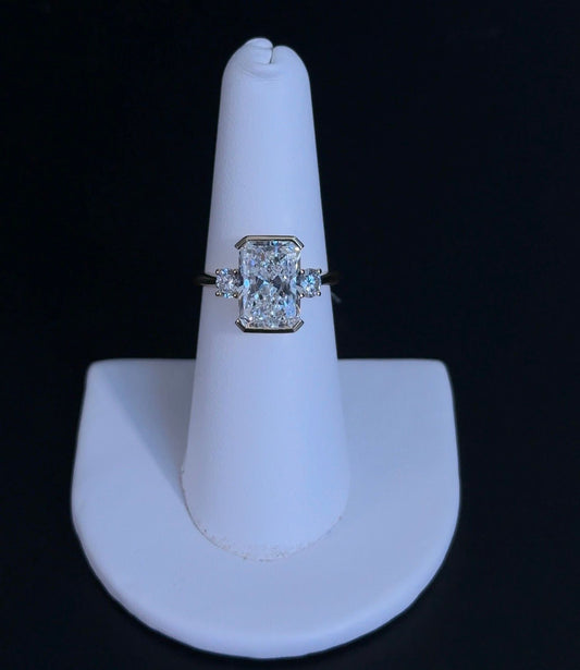 4.04ct Radiant E VS1 Lab Diamond 14kt Yellow Gold Three-Stone Engagement Ring RGF-770-1