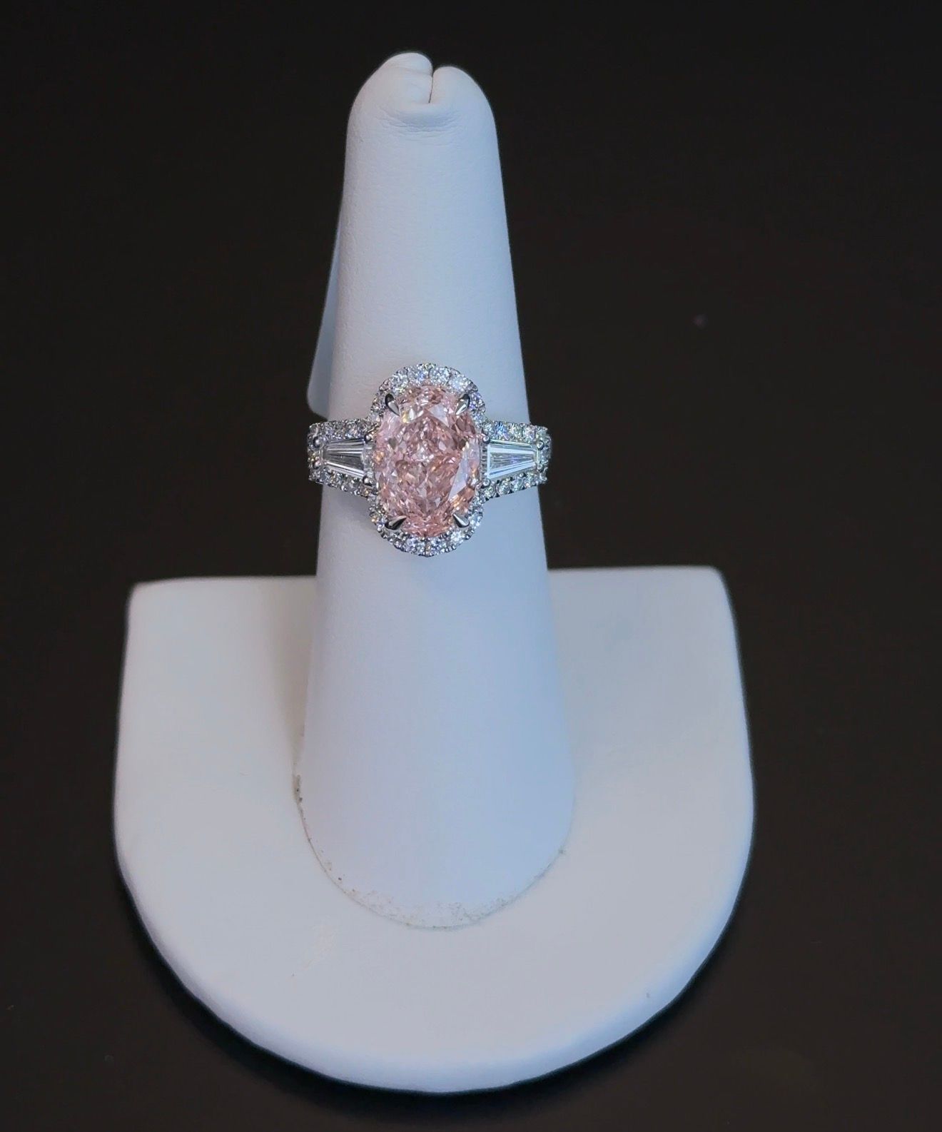 3.89ct Oval FANCY INTENSE PINK VS1 Lab Diamond 14kt White Gold Ring SA5498R